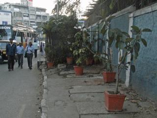 BangaloreOccupiedSidewalk.jpg