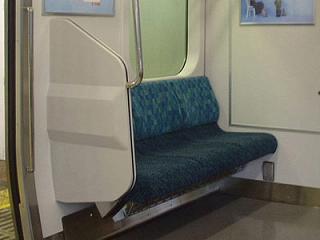 JRTrainSeat.jpg